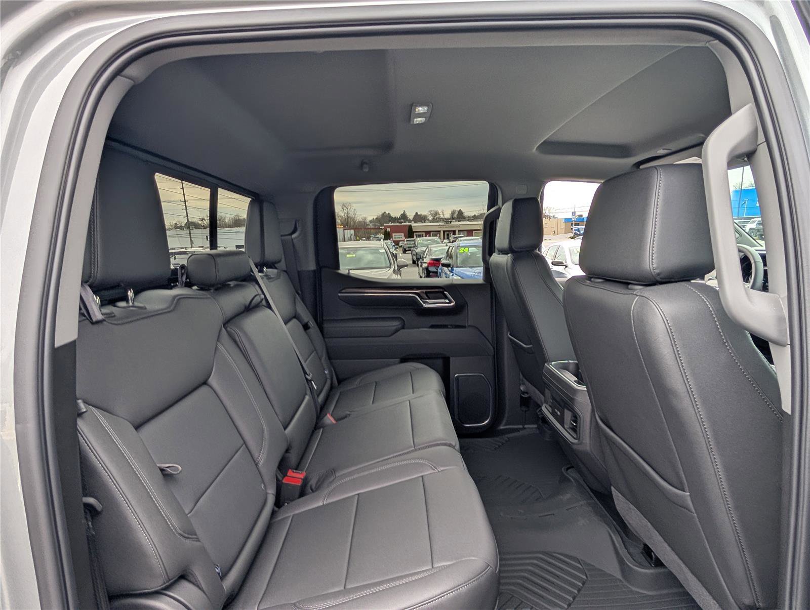 Used 2025 Chevrolet Silverado 1500 LT Trail Boss w/ Convenience Package II image 12