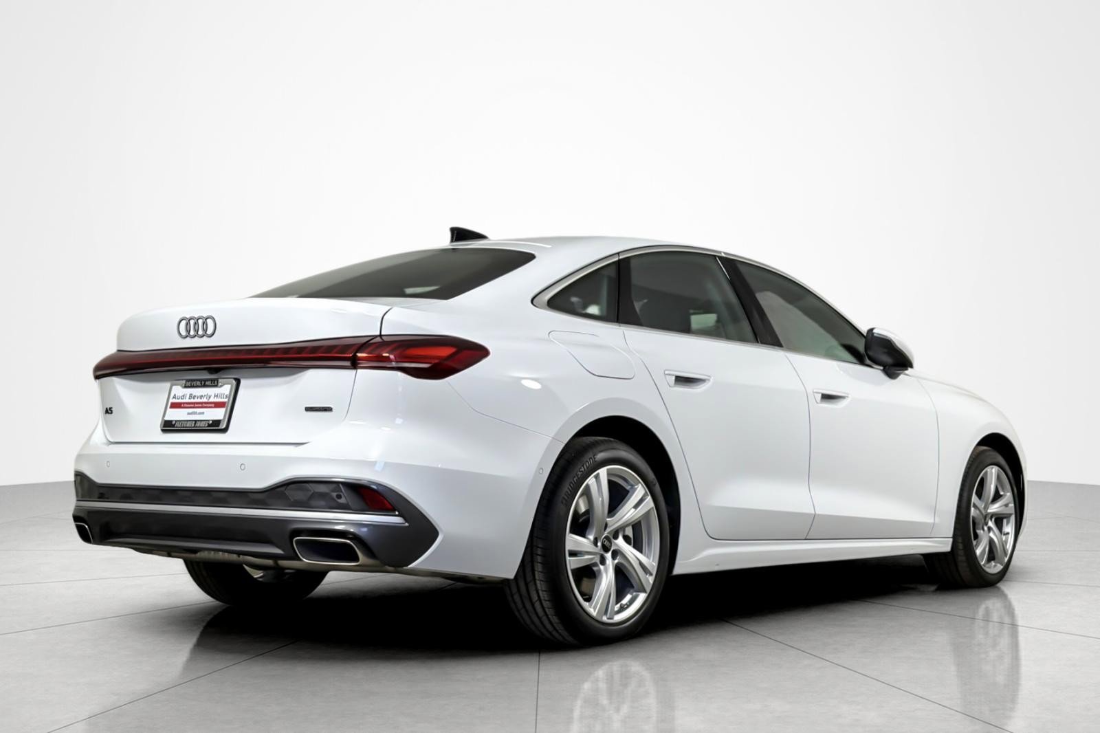 Used 2025 Audi A5 2.0T Premium w/ Convenience Package image 5