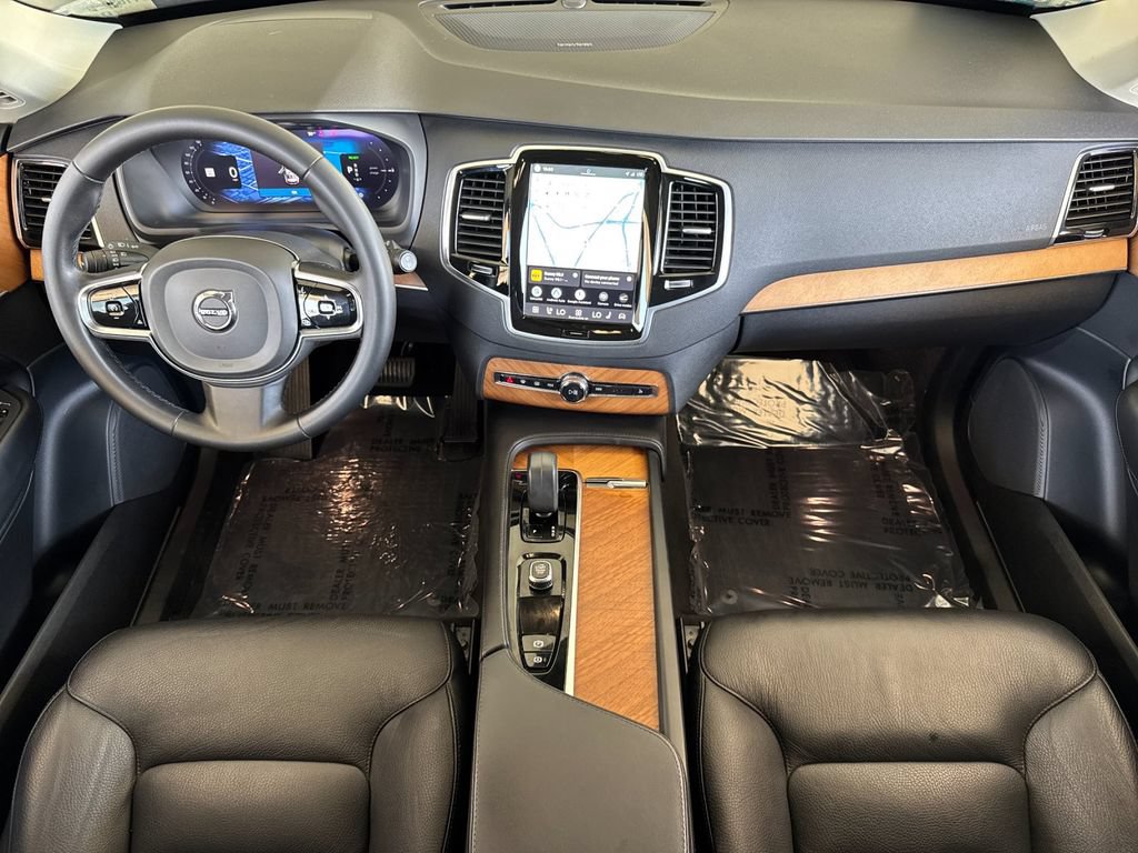 Certified 2024 Volvo XC90 T8 Plus AWD/4WD image 12