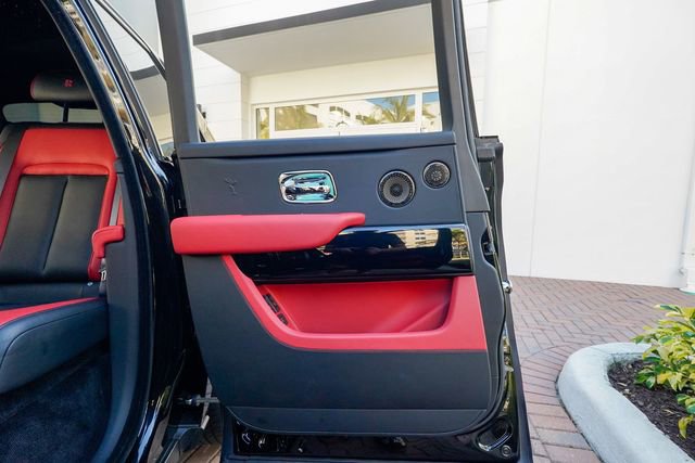 Used 2023 Rolls-Royce Cullinan w/ Cullinan Package image 68