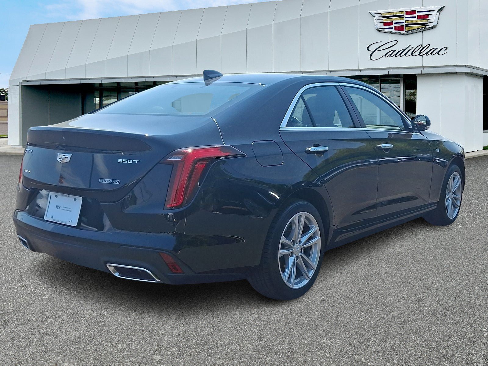 Certified 2023 Cadillac CT4 Luxury w/ Sun And Sound Package AWD/4WD image 5