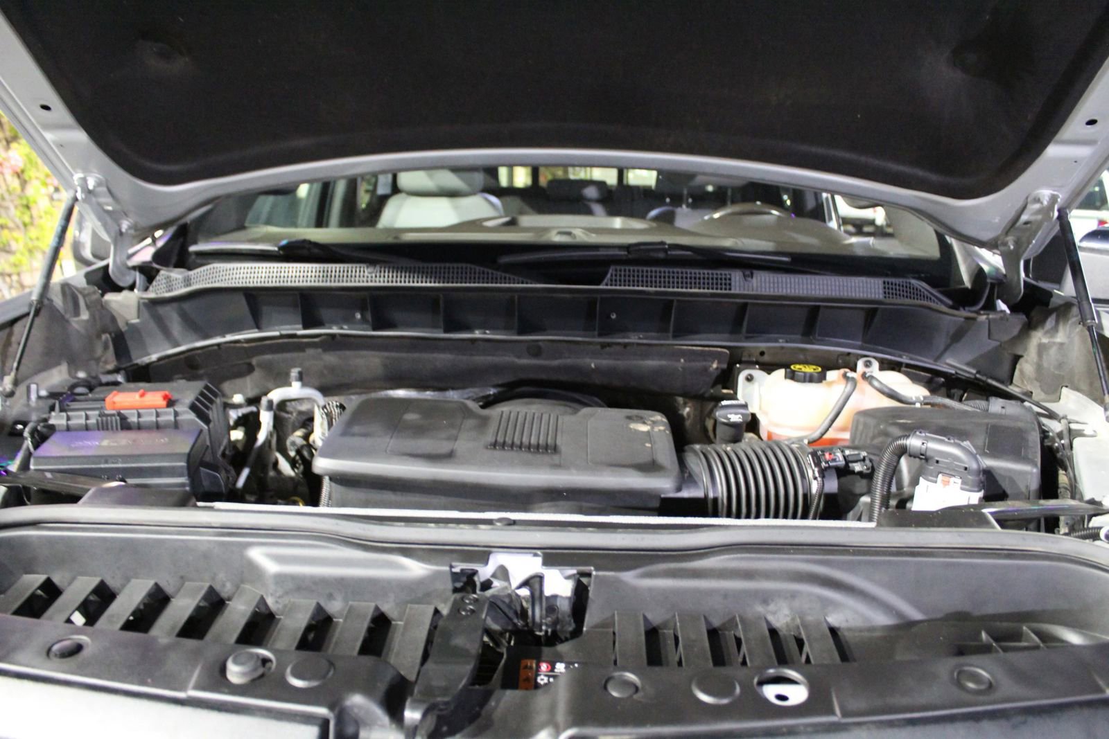 Used 2019 Chevrolet Silverado 1500 LTZ w/ LTZ Plus Package AWD/4WD image 32
