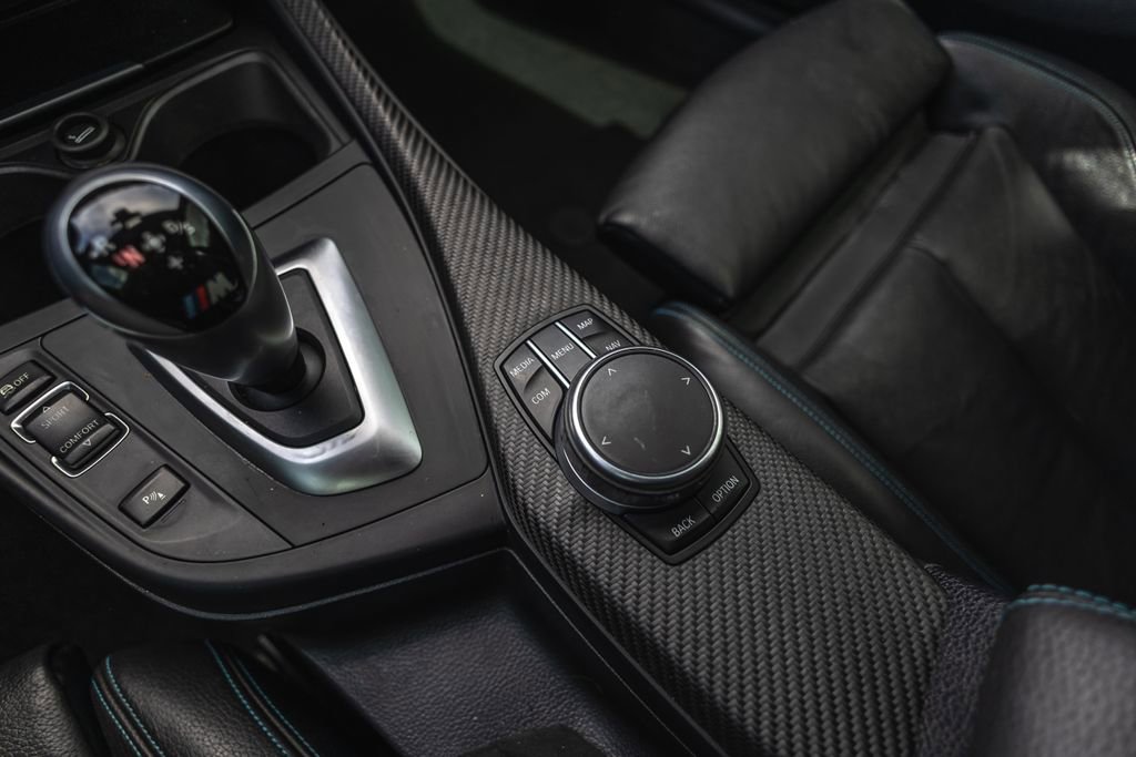 Used 2017 BMW M2 RWD image 23