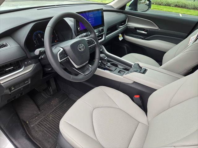 Certified 2026 Toyota Grand Highlander FWD image 8