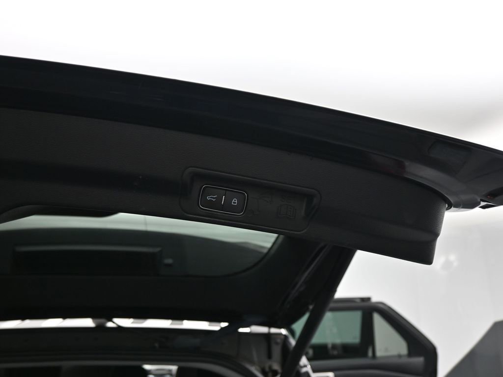 Certified 2022 Ford Explorer XLT image 24