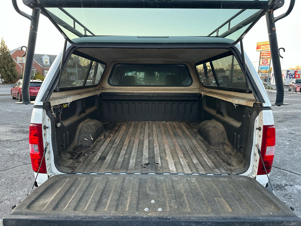 Used 2009 Chevrolet Silverado 2500 LT w/ Suspension Package, Off-Road image 14