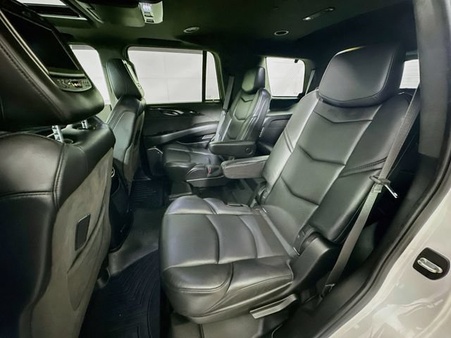 Used 2018 Cadillac Escalade Platinum AWD/4WD image 31