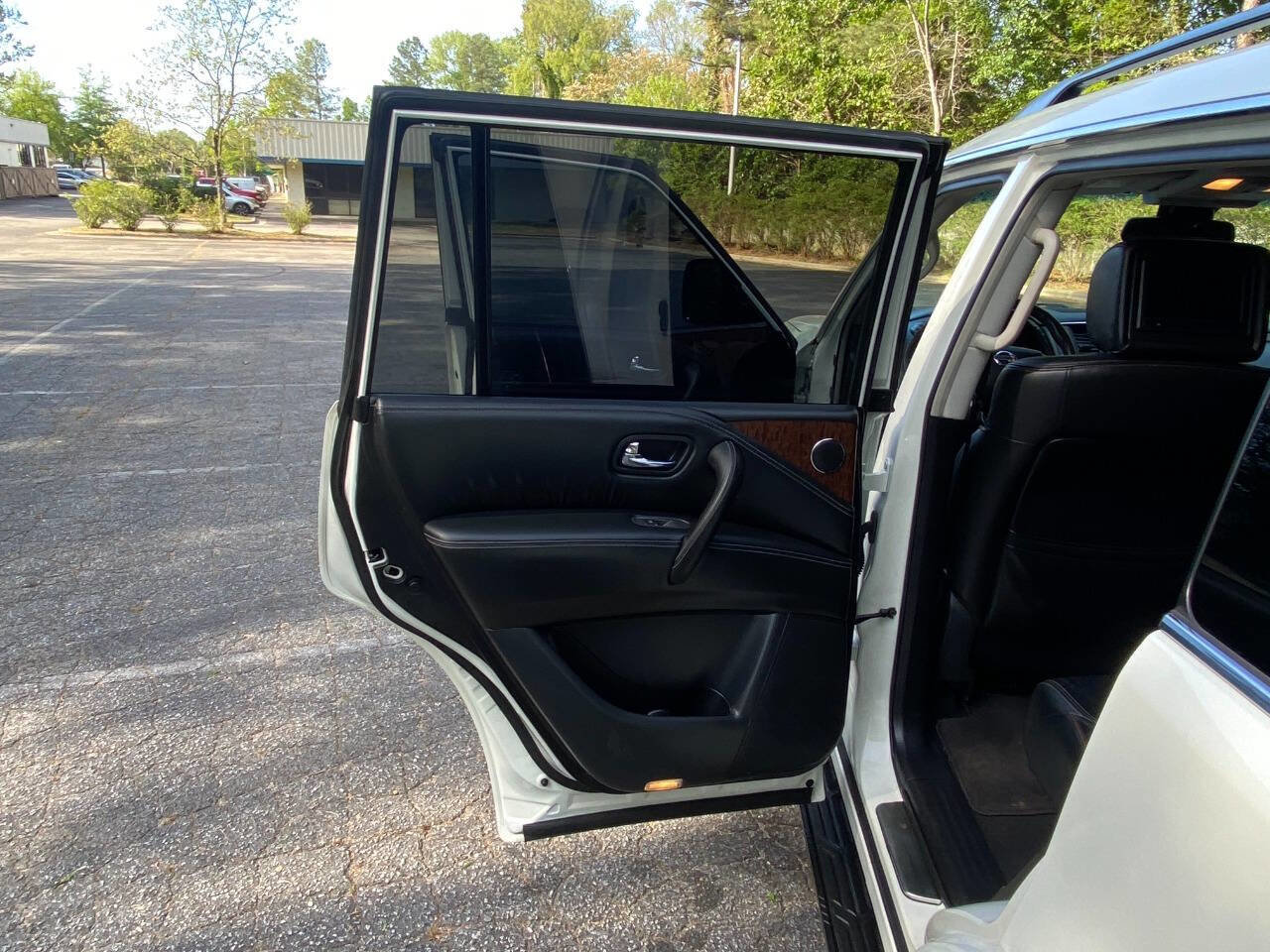 Used 2017 Nissan Armada Platinum RWD image 46