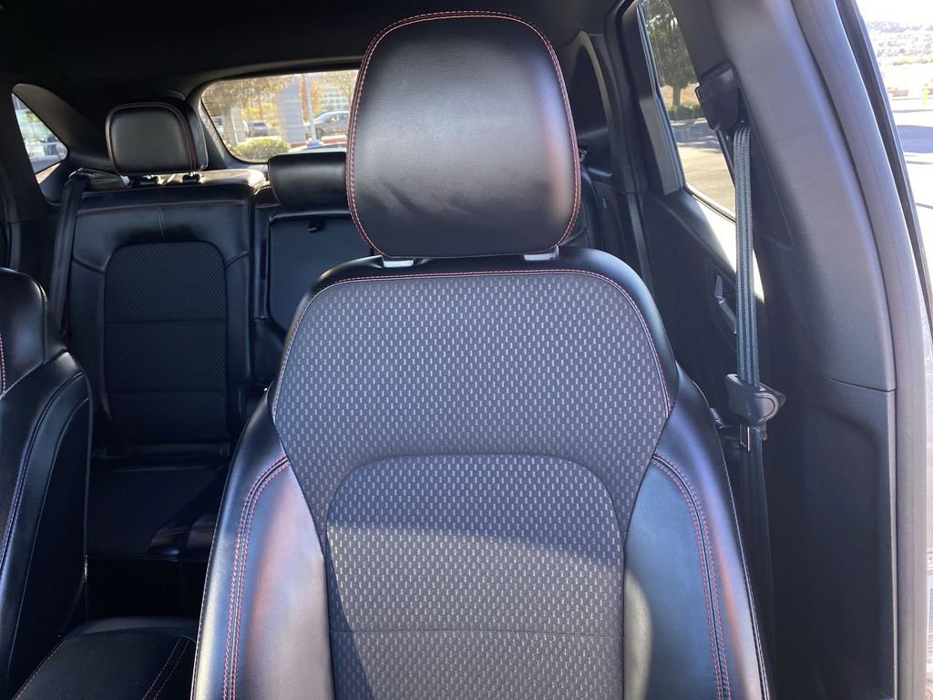 Used 2024 Ford Escape ST-Line image 20