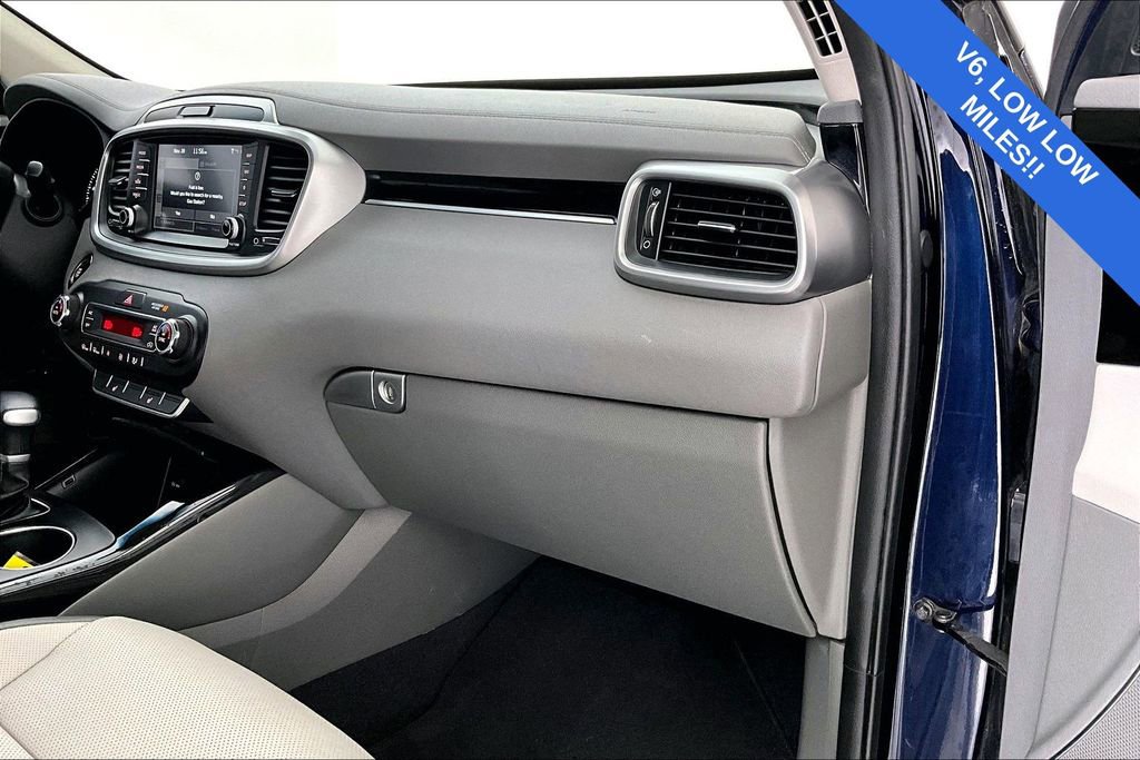 Used 2020 Kia Sorento SX image 21