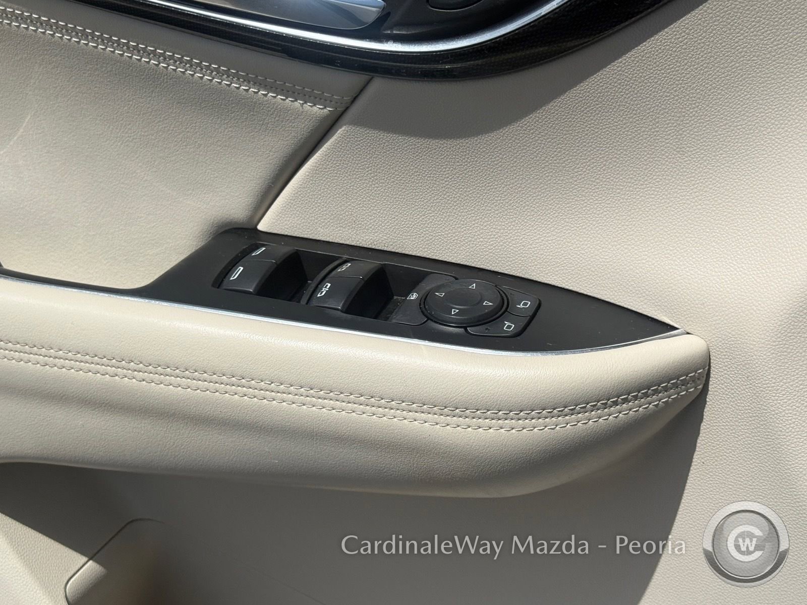 Used 2023 Buick Envision Preferred image 27