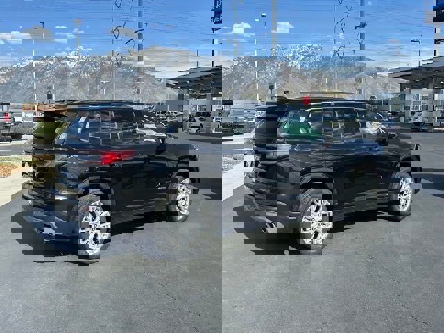 Certified 2024 GMC Acadia Elevation image 25