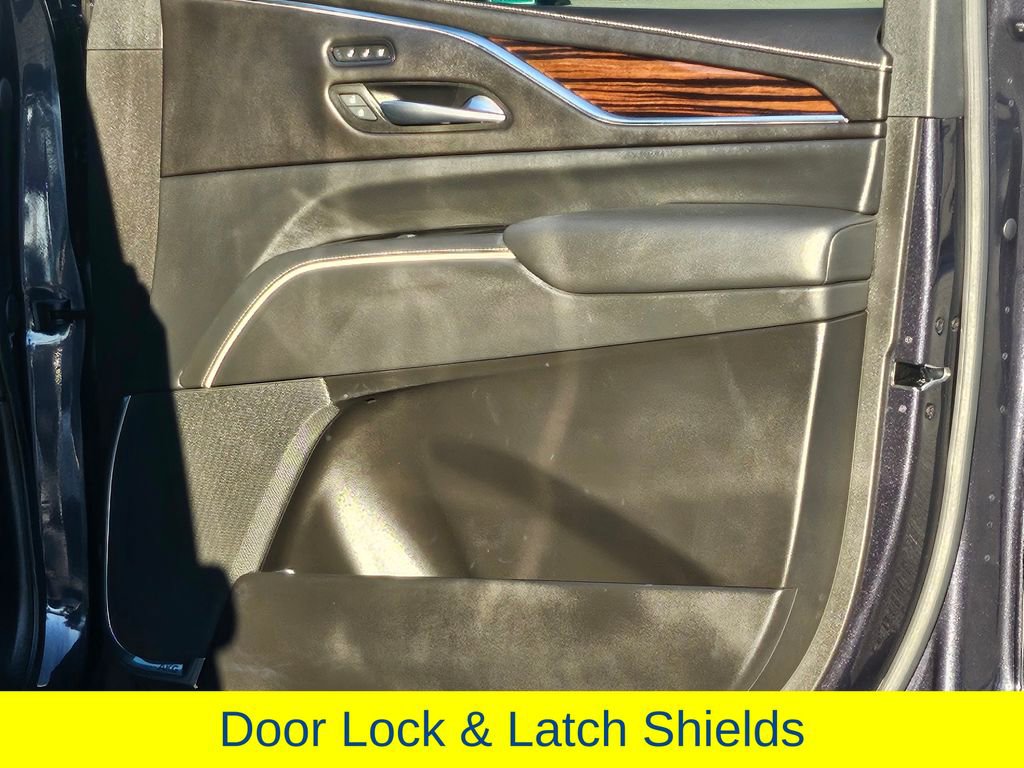 Used 2022 Cadillac Escalade Premium Luxury image 46