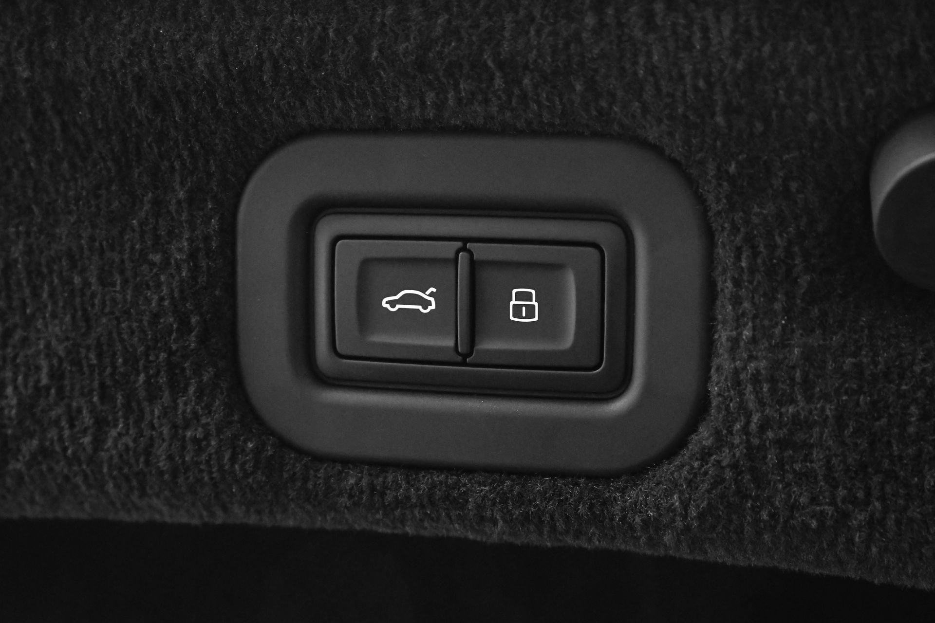 New 2026 Bentley Continental GTC image 12