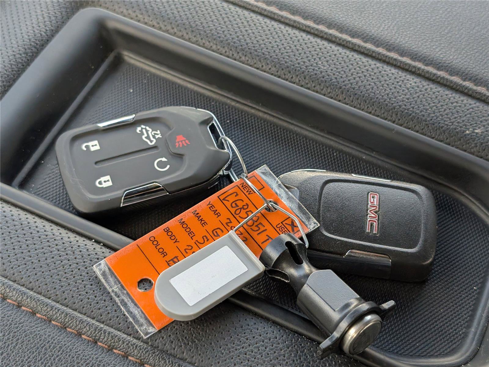 Used 2022 GMC Sierra 2500 AT4 w/ AT4 Preferred Package image 23