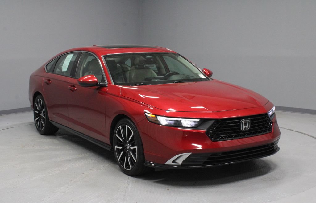Used 2024 Honda Accord Touring image 1