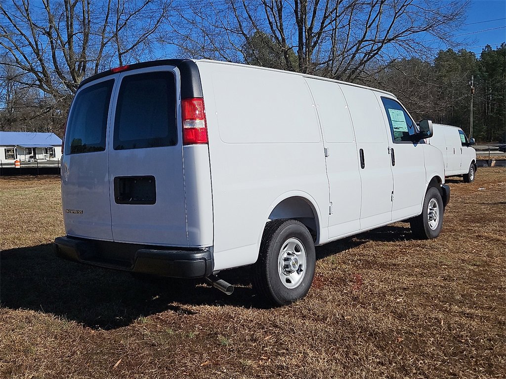 New 2025 Chevrolet Express 2500 w/ Driver Convenience Package image 4
