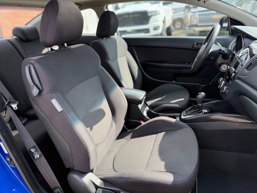 Used 2012 Kia Forte Koup EX image 25