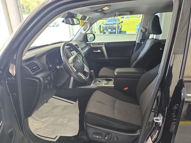 Used 2021 Toyota 4Runner SR5 AWD/4WD image 13