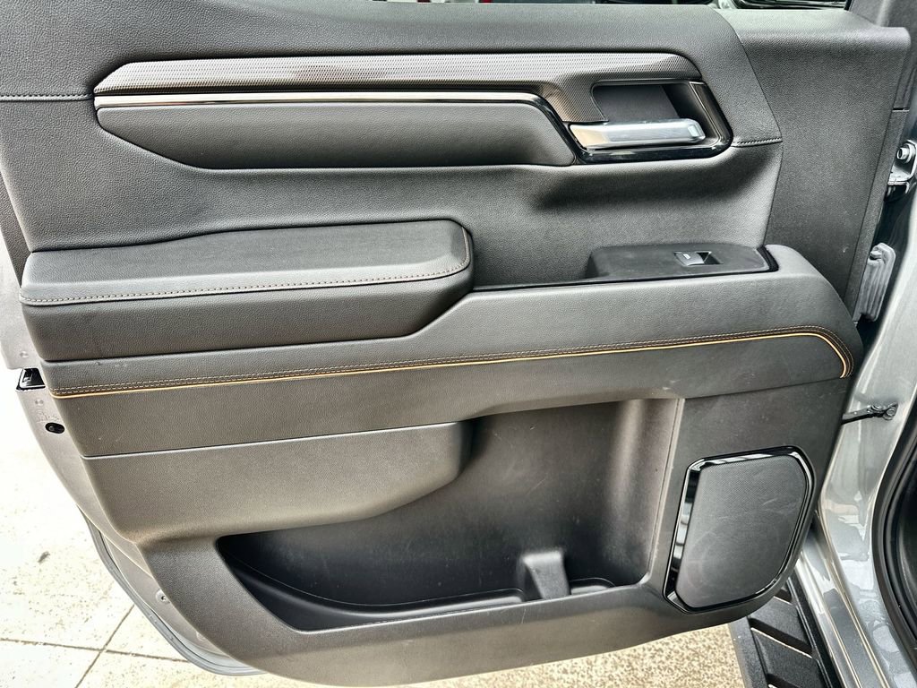 Used 2024 GMC Sierra 1500 AT4 w/ Technology Package image 15