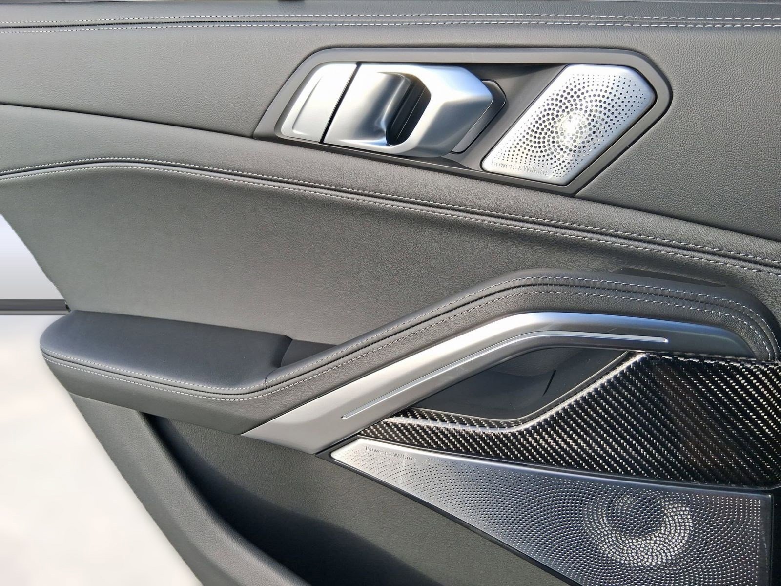 New 2026 BMW X6 M Competition w/ Executive Package image 28