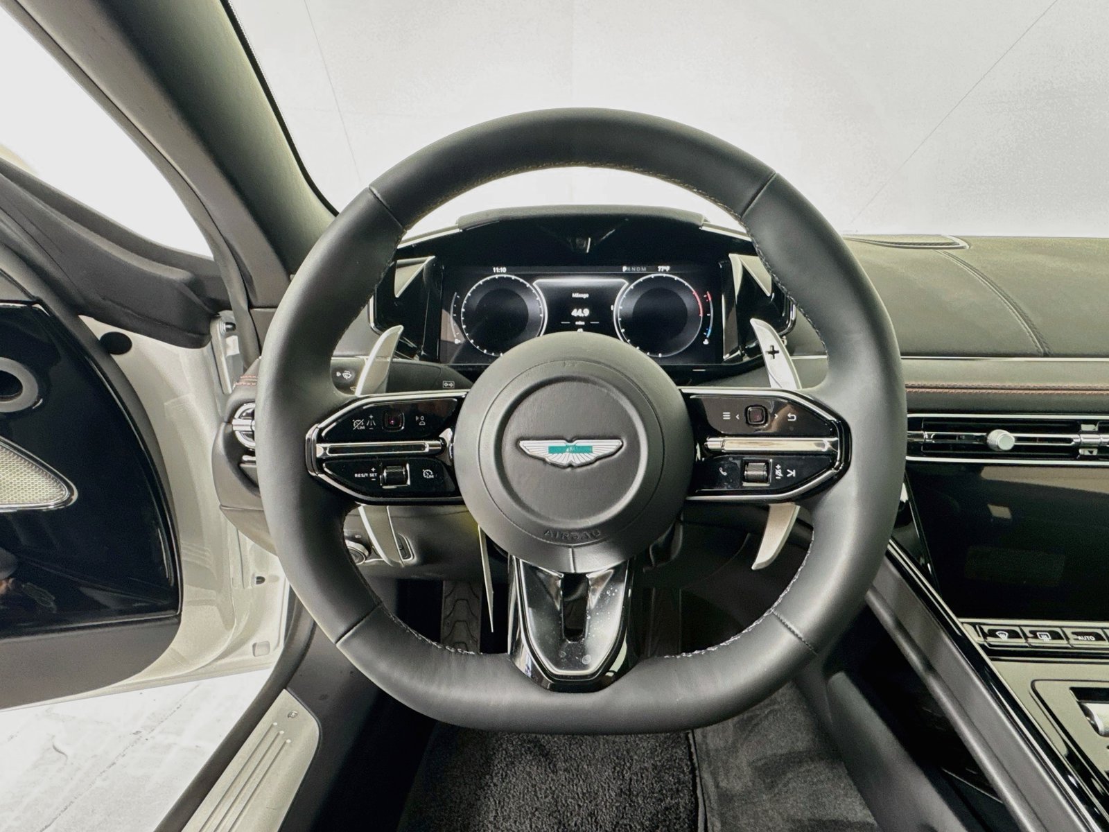 Used 2026 Aston Martin DB12 Convertible RWD image 12