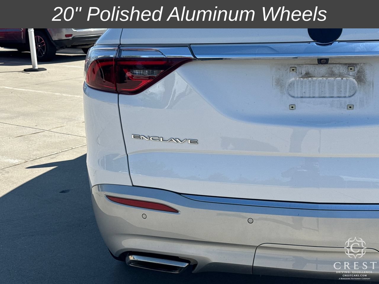 Used 2024 Buick Enclave Essence w/ Experience Buick Package FWD image 5