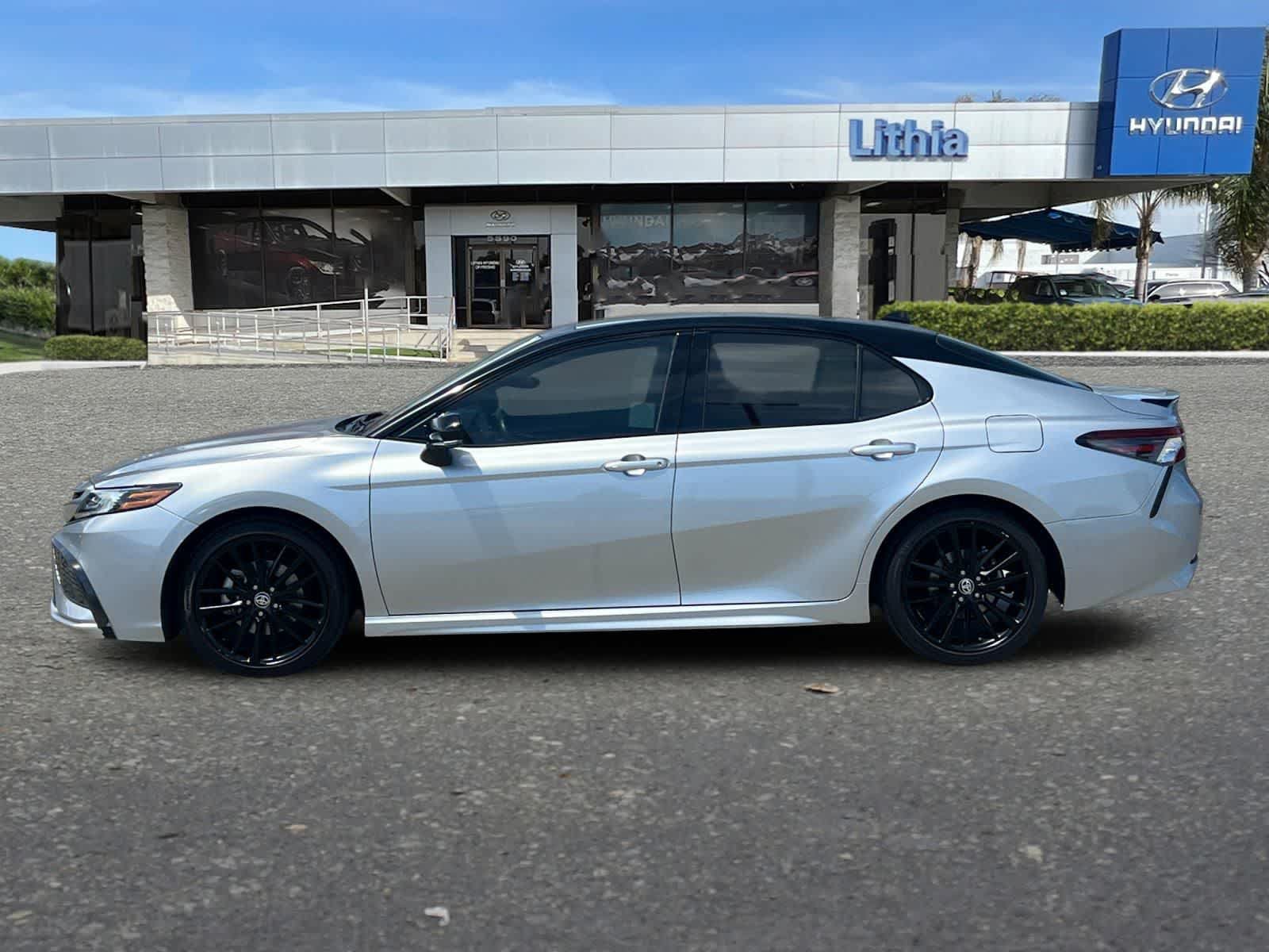 Used 2021 Toyota Camry XSE w/ Navigation Package FWD image 6
