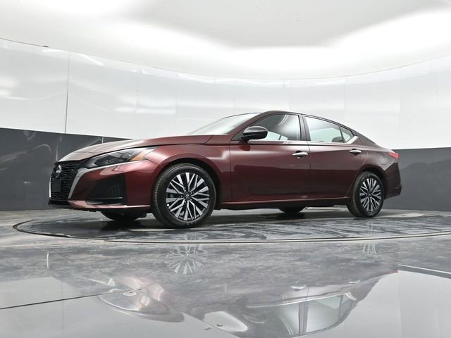 Used 2025 Nissan Altima 2.5 SV image 37