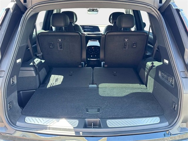 New 2026 Cadillac Vistiq Luxury w/ LPO, Floor Liner Package image 6