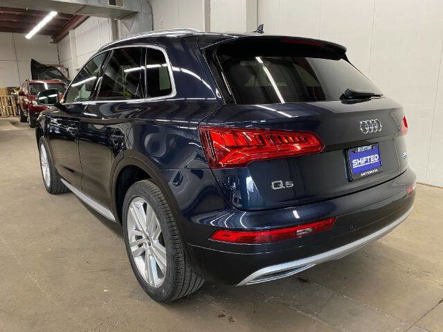 Used 2018 Audi Q5 2.0T Premium Plus w/ Premium Plus Package AWD/4WD image 3