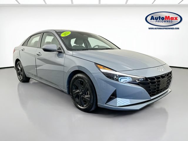 Used 2023 Hyundai Elantra Blue