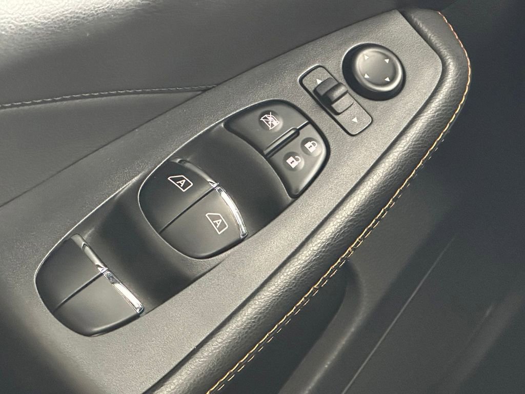 Used 2020 Nissan Maxima SR w/ Sport Mat Group FWD image 36