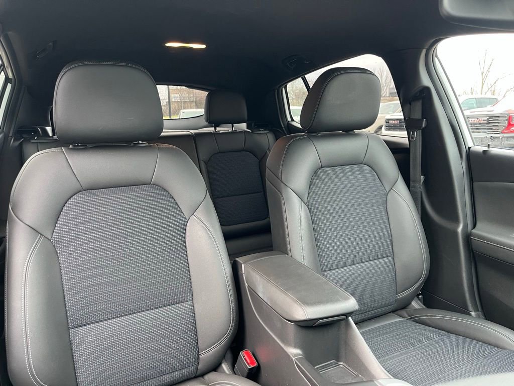 Used 2024 Buick Envista Preferred w/ Convenience I Package image 37