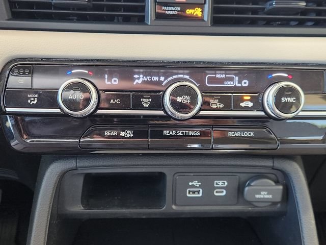 Used 2025 Honda Pilot Touring image 22
