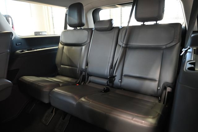 Used 2025 Ford Expedition Max Active AWD/4WD image 17