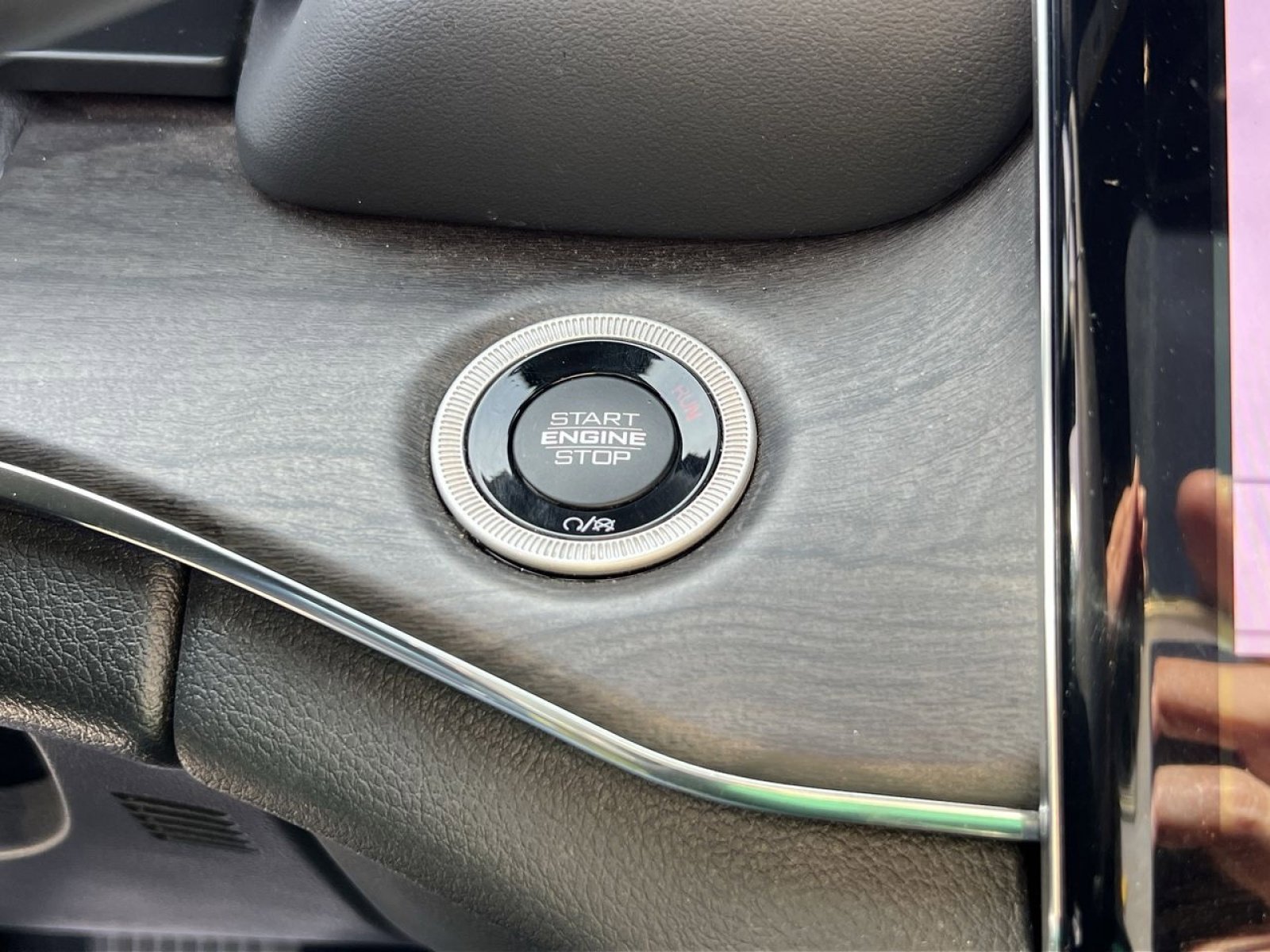 Used 2023 Jeep Grand Cherokee Overland image 34