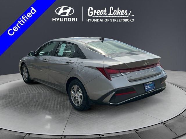 Certified 2025 Hyundai Elantra SE FWD image 4