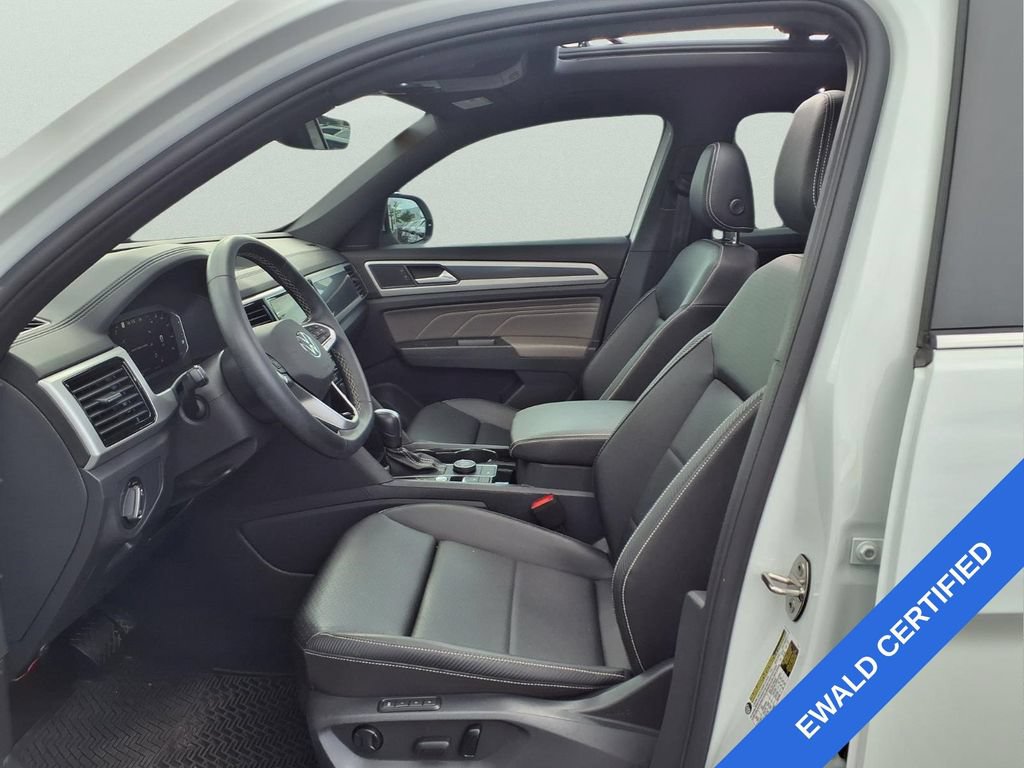 Used 2023 Volkswagen Atlas Cross Sport SEL AWD/4WD image 11