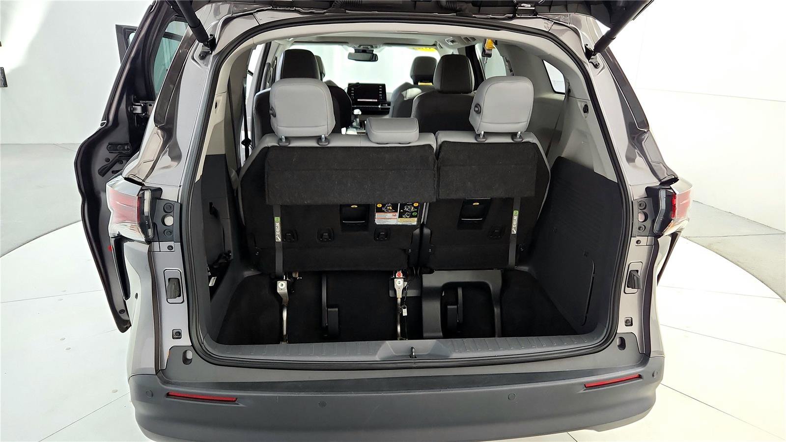 Certified 2024 Toyota Sienna XLE image 20