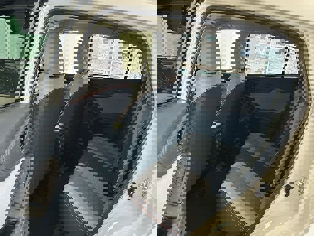 Used 2023 Subaru Crosstrek 2.0i Premium image 17