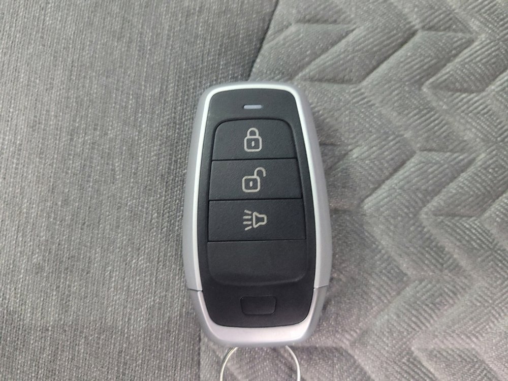 Used 2023 Chevrolet Equinox LS w/ LS Convenience Package image 32