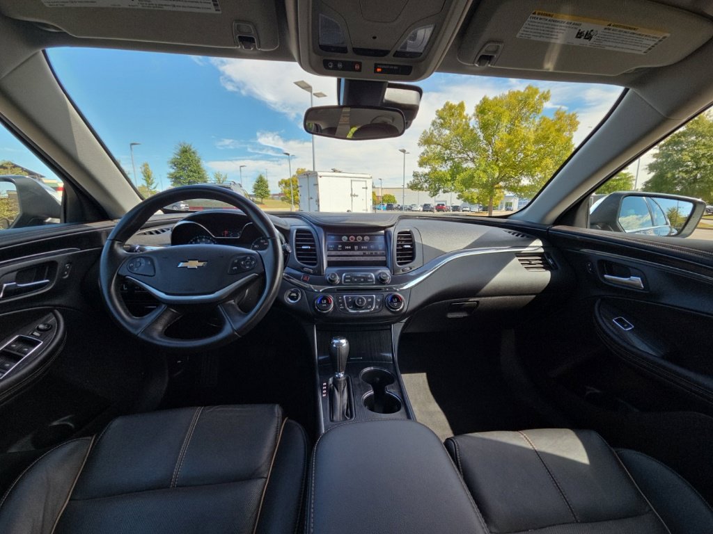 Used 2016 Chevrolet Impala LTZ FWD image 16
