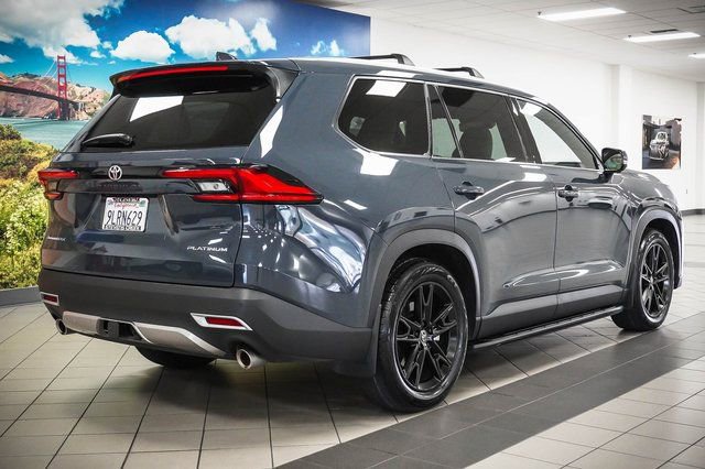 Used 2024 Toyota Grand Highlander AWD Hybrid image 6