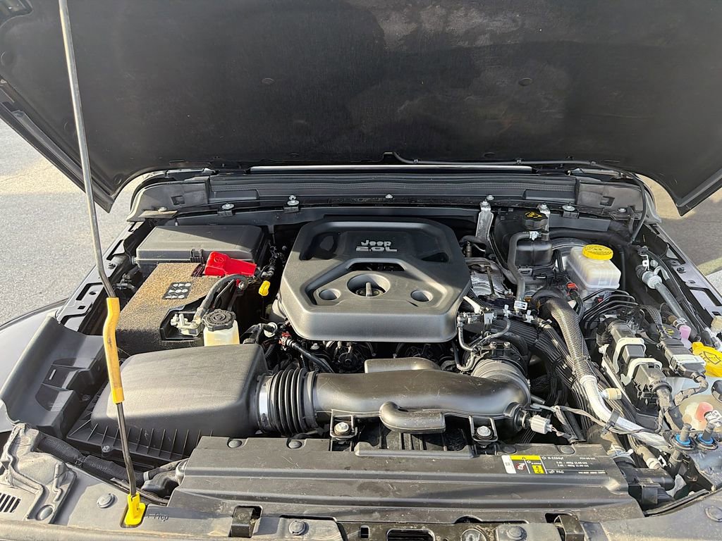 Used 2020 Jeep Wrangler Unlimited Sahara image 34