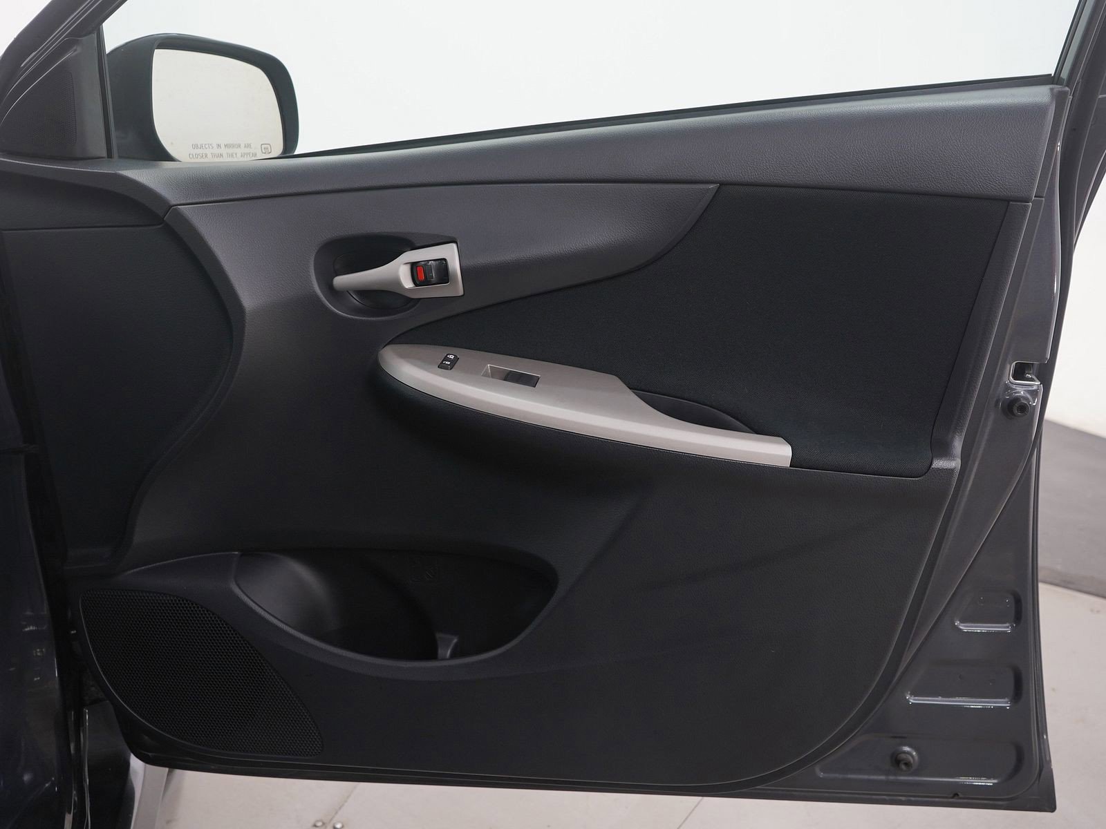 Used 2013 Toyota Corolla S Special Edition image 9