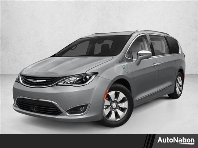 Used 2017 Chrysler Pacifica Platinum image 1