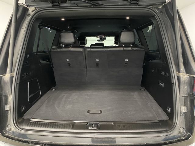 Used 2023 Jeep Wagoneer L Series III w/ Preferred Equipment Group image 15