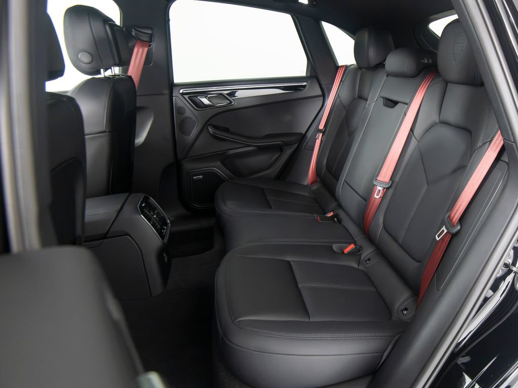 New 2026 Porsche Macan S AWD/4WD image 40
