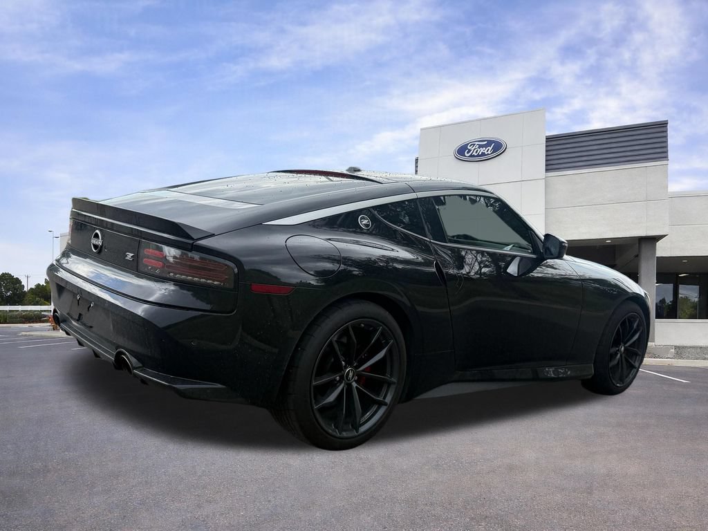 Used 2024 Nissan Z Performance w/ Floor Mat Package RWD image 9